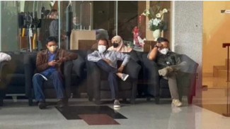 Diperiksa KPK, Hercules Lontarkan Kalimat Hajar ke Arah Wartawan