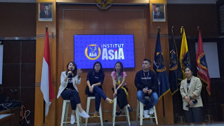 Institut Asia Malang Launching Kelas Internasional Bussiness Management