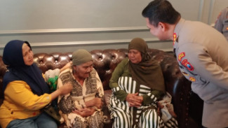 Kisah 'Si Anak Hilang' Kembali Bertemu Keluarga Setelah 37 Tahun Tanpa Kabar
