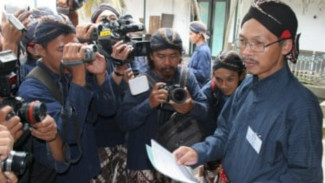 Ini Sosok Juru Kunci Gunung Merapi Pengganti Mbah Maridjan