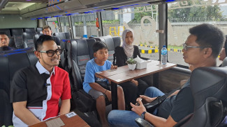 Ngabuburit Ala Sultan Bersama Bus Juragan 99 Diminati Warga Malang Karena Unik