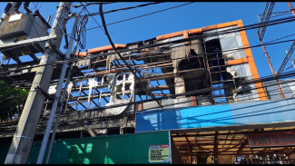 10 Jam Lebih Masih Ditemukan Titik Api di Malang Plaza