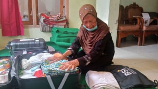 Rajin Menabung, Tukang Jual Kantong Plastik di Jombang Berangkat Naik Haji