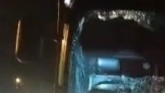 Waduh, 2 Truk Tangki di Jombang jadi Korban Lempar Batu