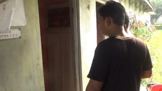 Kedapatan Telanjang Bulat, Sepasang Remaja Diamankan Petugas Damkar Jombang