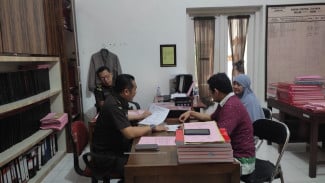 Kasus Ujaran Kebencian Peneliti BRIN, Kejaksaan Jombang Terima Barang Bukti dan Tersangka