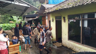 Gegara Lupa Lepas Pengisi Daya Ponsel Rumah di Kota Batu Terbakar