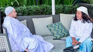 Umrah Bareng Habib Jindan ala Pangeran Tour Diminati Banyak Jemaah