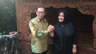 Meski di-PAW Sebagai Legislator Abah Nanang dan Katarina Legowo