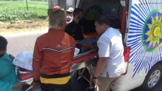 Kendarai Motor Baru, Pelajar di Jombang Tabrak Pembatas Jalan hingga Patah Kaki