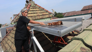 Manfaatkan Cuaca Panas, Pria di Jombang Hemat Listrik Hingga 65 Persen