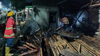 Ditinggal Nonton Ludruk, Rumah Pasutri di Pasuruan Terbakar