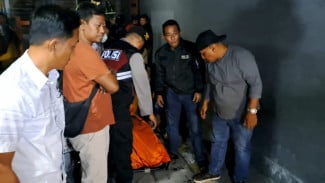 Penjual Ayam Geprek di Jombang Ditemukan Tewas di Depan Pintu Rumah