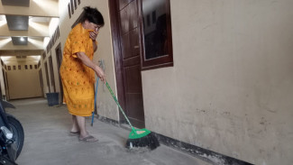 Warga di Jombang Keluhkan Gangguan Debu Pabrik Kayu