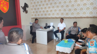 Propam Polres Jombang Periksa Oknum Polisi yang Terlibat Perampasan Mobil di Blitar