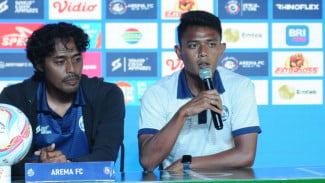 Arema Negebet Keluar Dari Zona Degradasi, Dedik : Saat Ini Kemenangan Lebih Penting Dari Cetak Gol