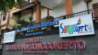 'Pelangi' Inovasi Keren Kelurahan Songgokerto Berikan Pelayanan hingga Malam