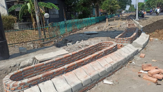 Minus, Komisi C DPRD Jombang Bakal Sidak Proyek Trotoar Jalan Gus Dur