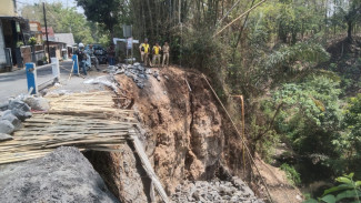 Akhir Tahun Pembangunan Penahan Tebing Ruas Jalan Mojorejo-Pendem Ditargetkan Rampung