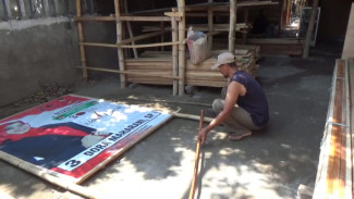 Tahun Politik, Jadi Berkah Bagi Pedagang Bambu di Jombang