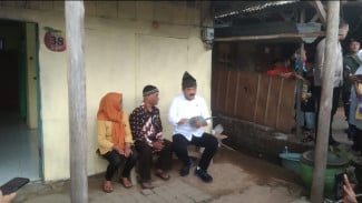 Senangnya Warga Sumber Brantas Usai Terima Sertifikat Redistribusi dari Kementerian ATR/BPN