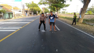 Pengendara Motor Asal Grati Pasuruan Tewas Tertabrak Truk