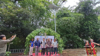 420 Penerangan Jalan Umum Tenaga Surya Terpasang di Malang Raya