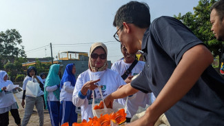 Harga Bahan Pokok Tinggi, Relawan Jatim Beragam Pasuruan Gelar Pasar Rakyat