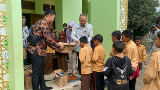 Bakti Sosial di Ponpes Yatim Dhuafa Singosari Jadi Rangkaian Hari Bhakti Imigrasi