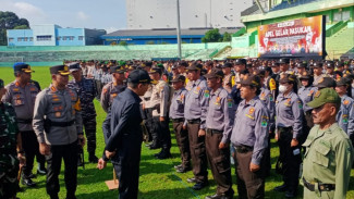 Ratusan Personel Polri dan TNI Diberangkat Menuju TPS di Kota Malang