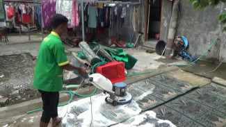 Jelang Ramadan, Penyedia Jasa Cuci Karpet di Jombang Ketiban Berkah
