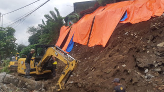 Dampak Longsor di Sukun, DPUPR-PKP Kota Malang Lakukan Normalisasi dan Bangun Ulang Plengsengan