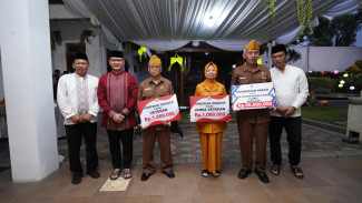Pemkot Batu Serahkan Dana Hibah dan Insentif Untuk Legiun Veteran Republik Indonesia