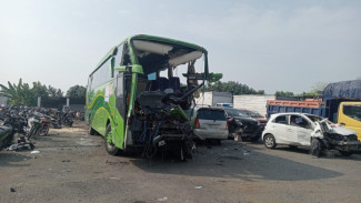 Sopir Bus Pariwisata yang Tabrak Truk di Tol Jombang, Diamankan Polisi