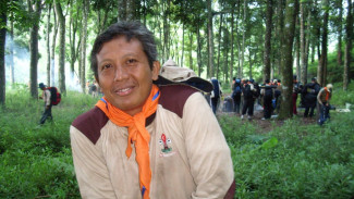 Mengenal Asmualik, Wakil Rakyat yang Hobi Bersih-bersih Gunung