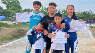 Kontingen ISSI Kota Batu Raih 4 Medali di Kejurnas BMX 2024