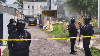 Polisi Temukan Bahan Kimia dan Casing Bom di Rumah Terduga Teroris di Kota Batu