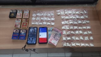 Bekuk 3 Orang Jaringan Pengedar, Polisi di Jombang Sita Ratusan Butir Okerbaya