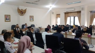 Puluhan Pedagang PKL Sultan Agung Mengadu ke DPRD Kota Batu