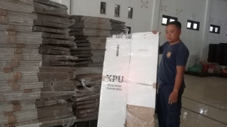 Persiapan Pilkada, Logistik Tahap Satu Sudah di Gudang KPU Jombang