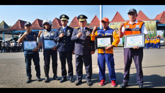 Flashmob Simulasi Anggota Dishub Jombang Warnai Upacara Harhubnas ke-53