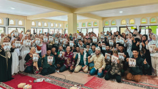 Pegiat Petani Desa di Kota Batu Deklarasikan Dukung Nurochman - Heli