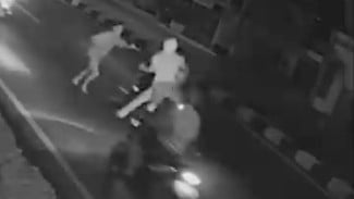 Kawanan Gangster Berulah di Jombang, Bawa Sajam Hingga Begal Motor Warga