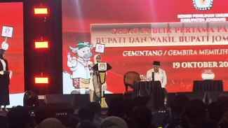 Tampil Mendominasi dalam Debat Perdana, Mundjidah - Sumrambah Beber Capaian Kinerja dan Prestasi
