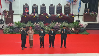 Gantikan Made, Amithya Resmi Dilantik Jadi Ketua DPRD Kota Malang