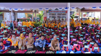 Bentuk Generasi Sehat dan Cerdas, Pj Wali Kota Batu Bagikan Nutrisi Tinggi Pelajar