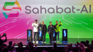 Perkuat Kedaulatan Digital, Indosat Ooredoo Hutchison dan GoTo Luncurkan Sahabat-AI