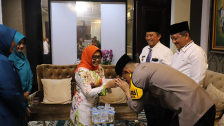 Pilkada Berlangsung Damai, Fokopimda Jombang Datangi Kediaman para Paslon
