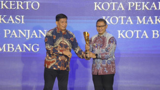 Kota Batu Raih Predikat Kota Terinovatif di Innovative Government Awards 2024