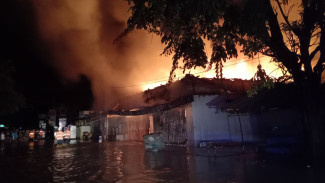 Banjir Picu Kebakaran Hebat di Toko Tertua Winongan Pasuruan